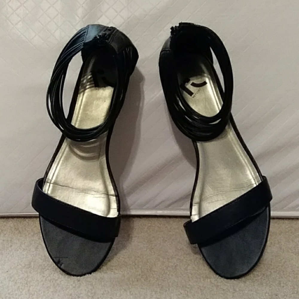 Black Sexy Sandals - Picture 2 of 4